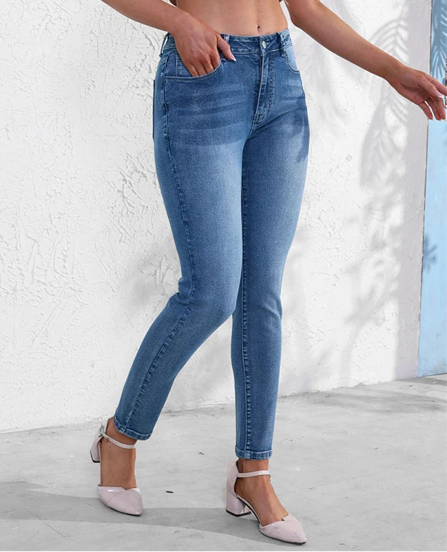 Narrow Thin Straight Leg Jeans/Hot Sale🔥/High Waist Denim Trousers/Daily Fashion/Casual Daily Flared Pants/Zipper Fly With Pocket’s.