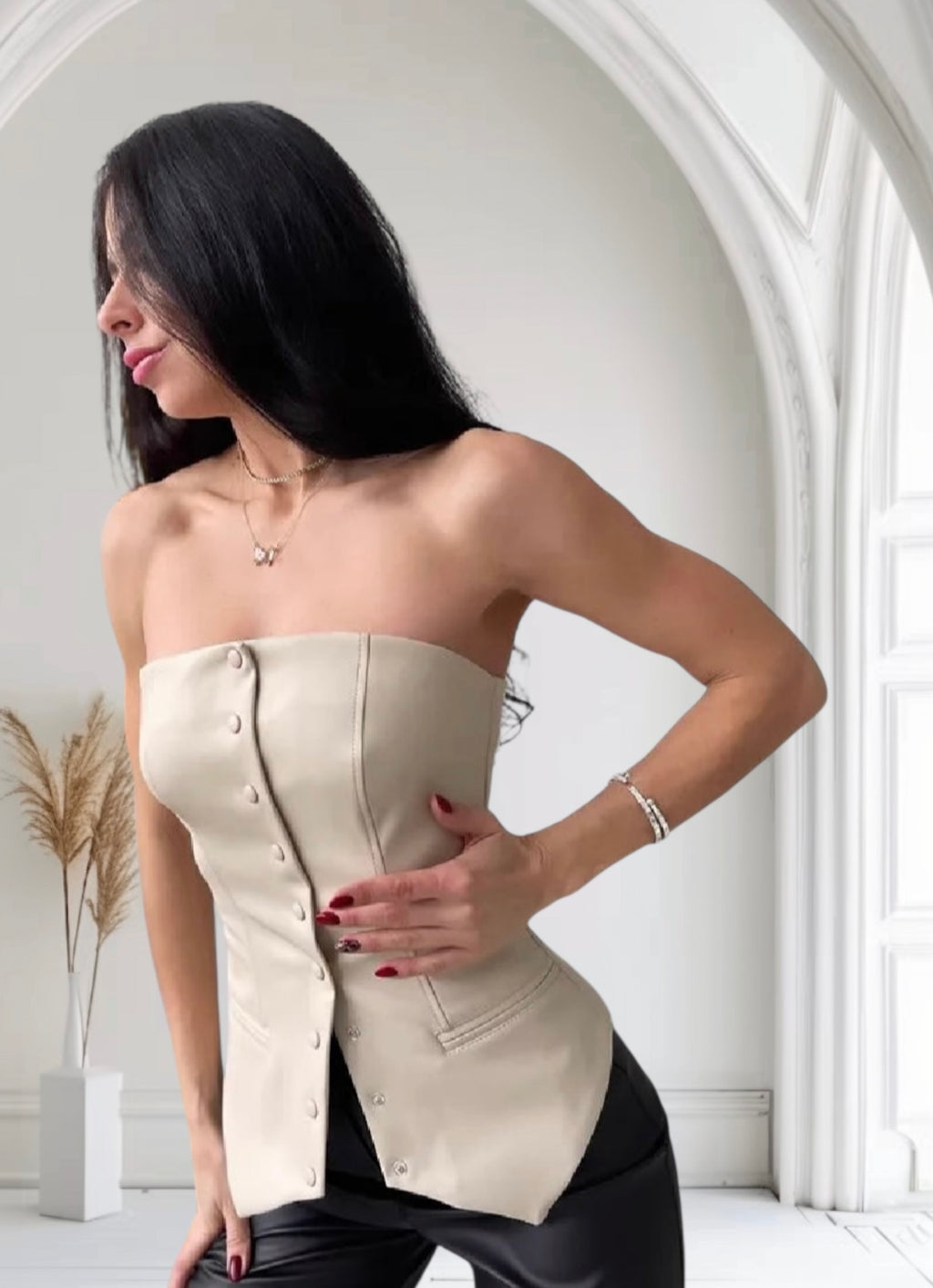 Strapless Faux Leather Tube Top/Enhanced Sleeveless Button/Blazer Vest Faux Leather Tube Sleeveless Button/Sexy Backless Tight Fitting Tank Top.