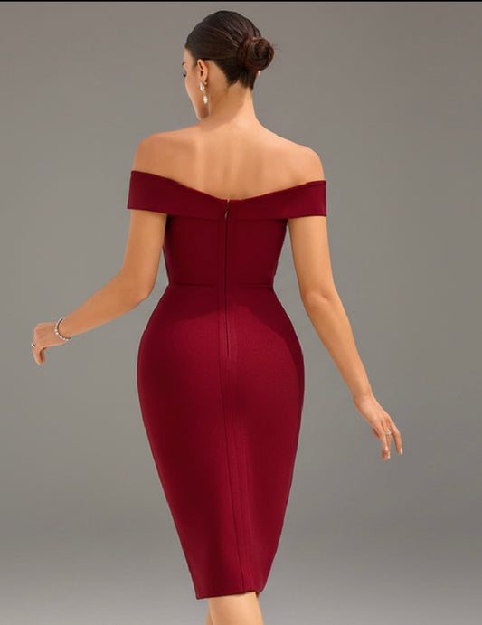 Elegant Off-Shoulder Burgundy Midi Bandage Dress with Criss-Cross Front – Form-Fitting Cocktail Parties Dresses for Women