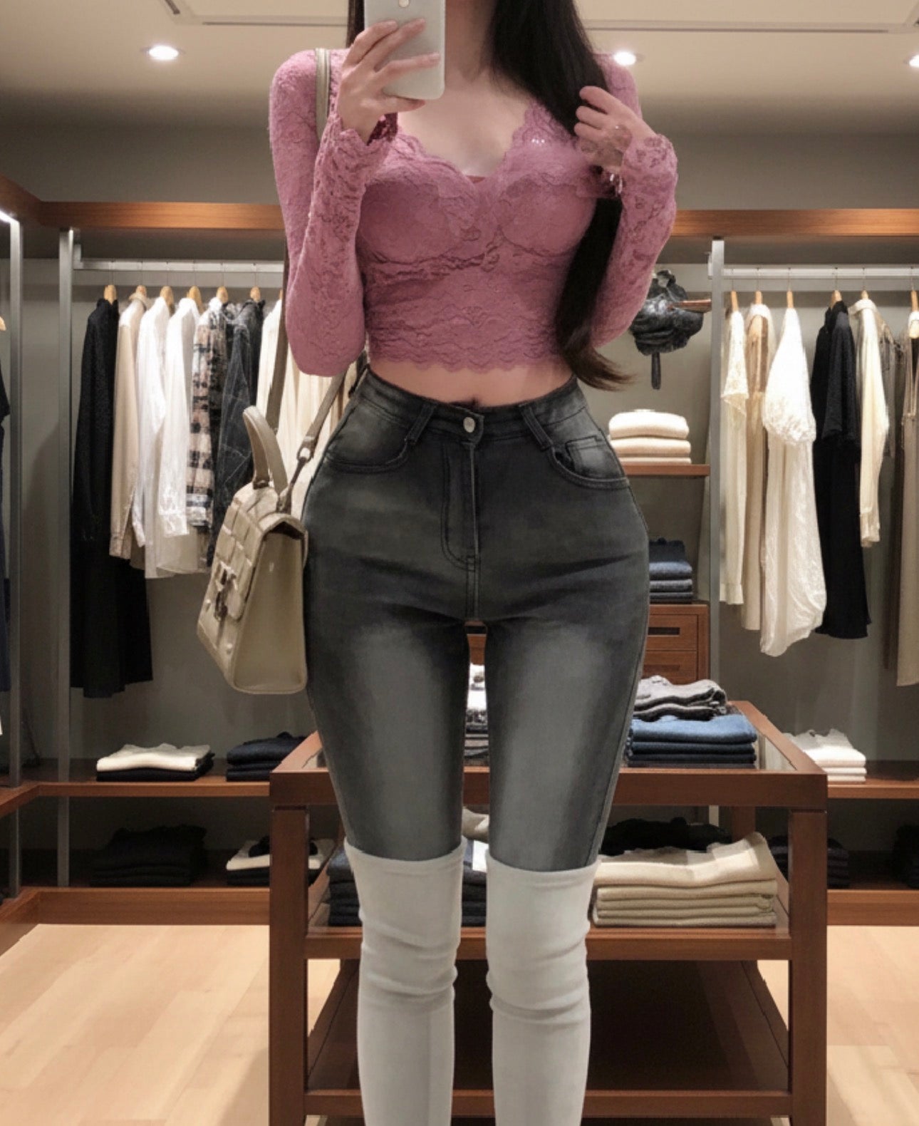 High-Waist Hip-Enhancing Skinny Jeans – Sculpting Push-Up Fit