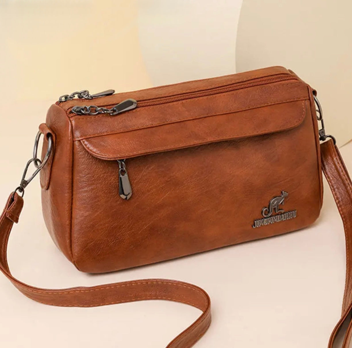 New Trending Vintage Crossbody Bag for Women Fashion Shoulder Bags Handbag PU Leather luxury Design bags.