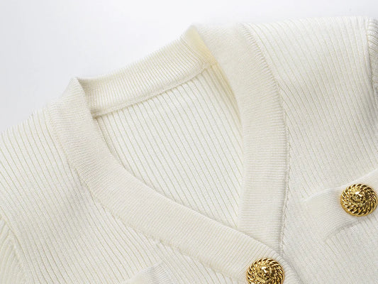 Vintage French Style V-neckline Long Sleeve Single-breasted Office Wear Women Solid Slim Fitted Knit Cardigan.