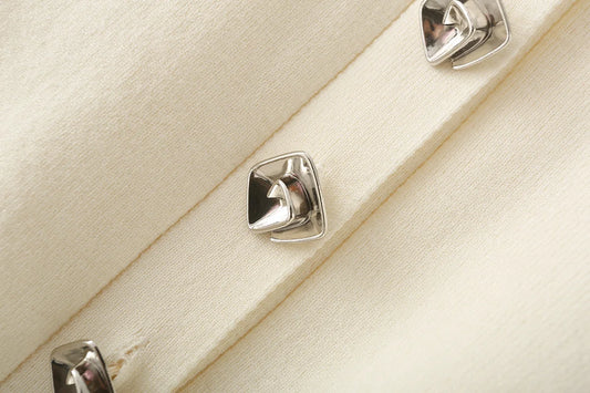 Women's 2025 New Casual Fashion Exquisite Button O-Neck Knit Cardigan/Retro Long Sleeve Chic Cardigan Sweater.