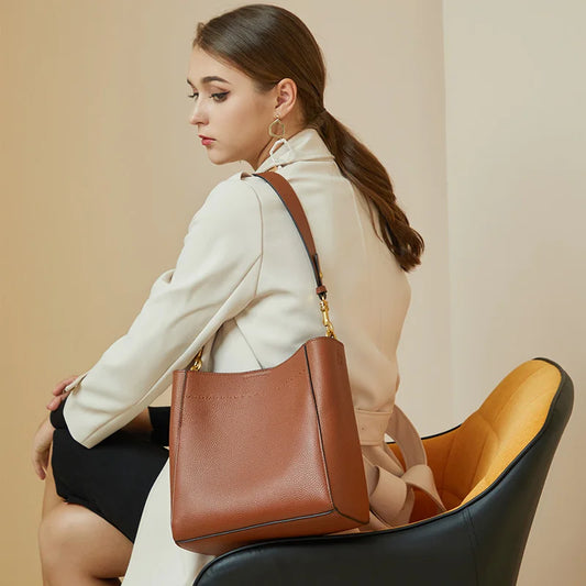 Luxury Genuine Leather Shoulder Tote Bag – Minimalist Everyday Designer Handbag