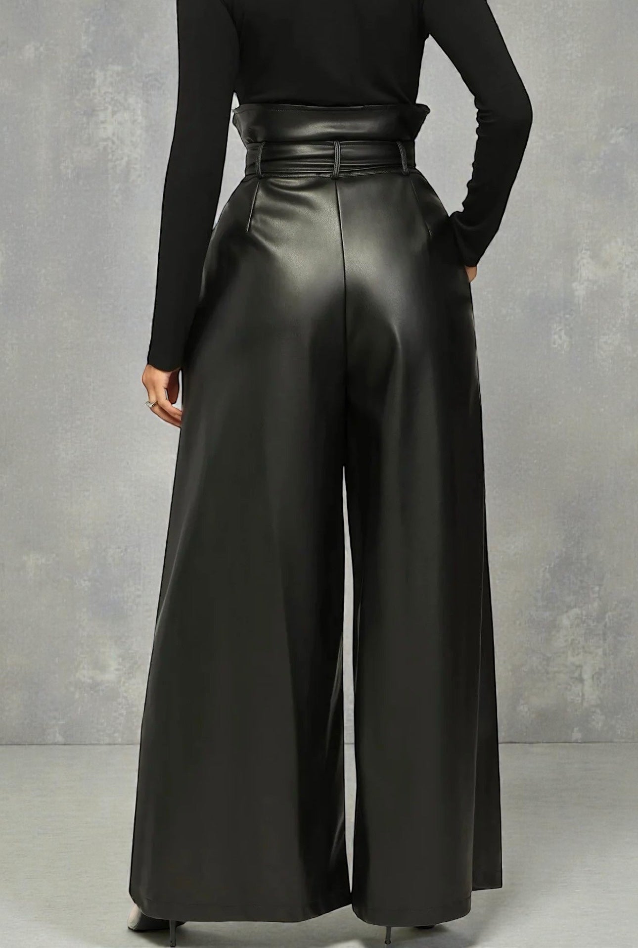 High-Waist Faux Leather Wide-Leg Pants with Belt – Elegant Statement Trousers