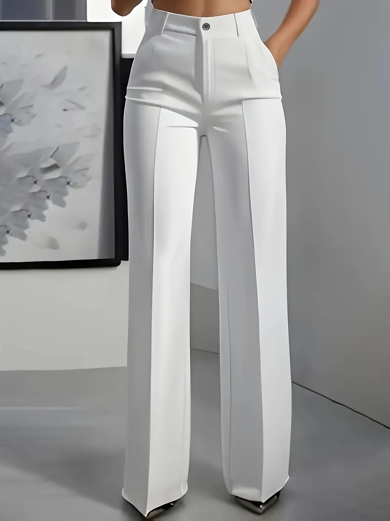 High‑waist straight‑Leg Pant’s/Tailored pant’s with practical pockets and a clean silhouette/Minimalist Office Tailored Pant’s.