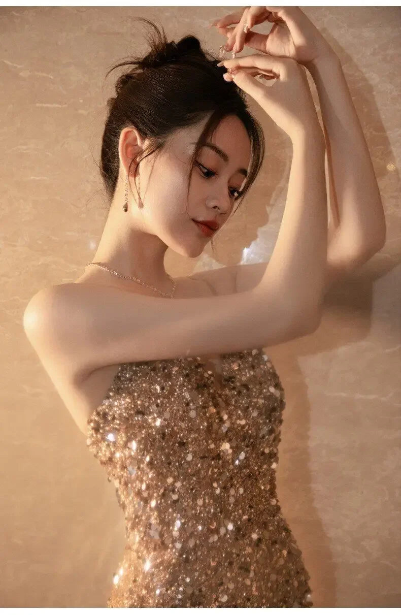 Luxury Gold Sequin Evening Gown – Elegant High Slit Bodycon Maxi Dress for Formal Events & Red Carpet Nights