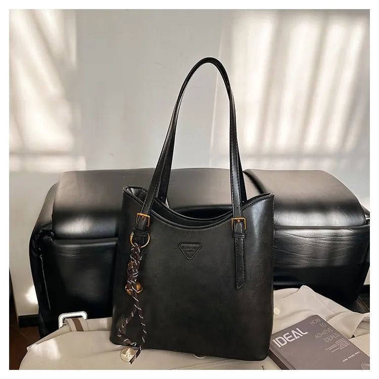 Women’s PU Leather Shoulder Tote Bag – Elegant Structured Handbag with Gold-Tone Accents | Modern Blend Boutique