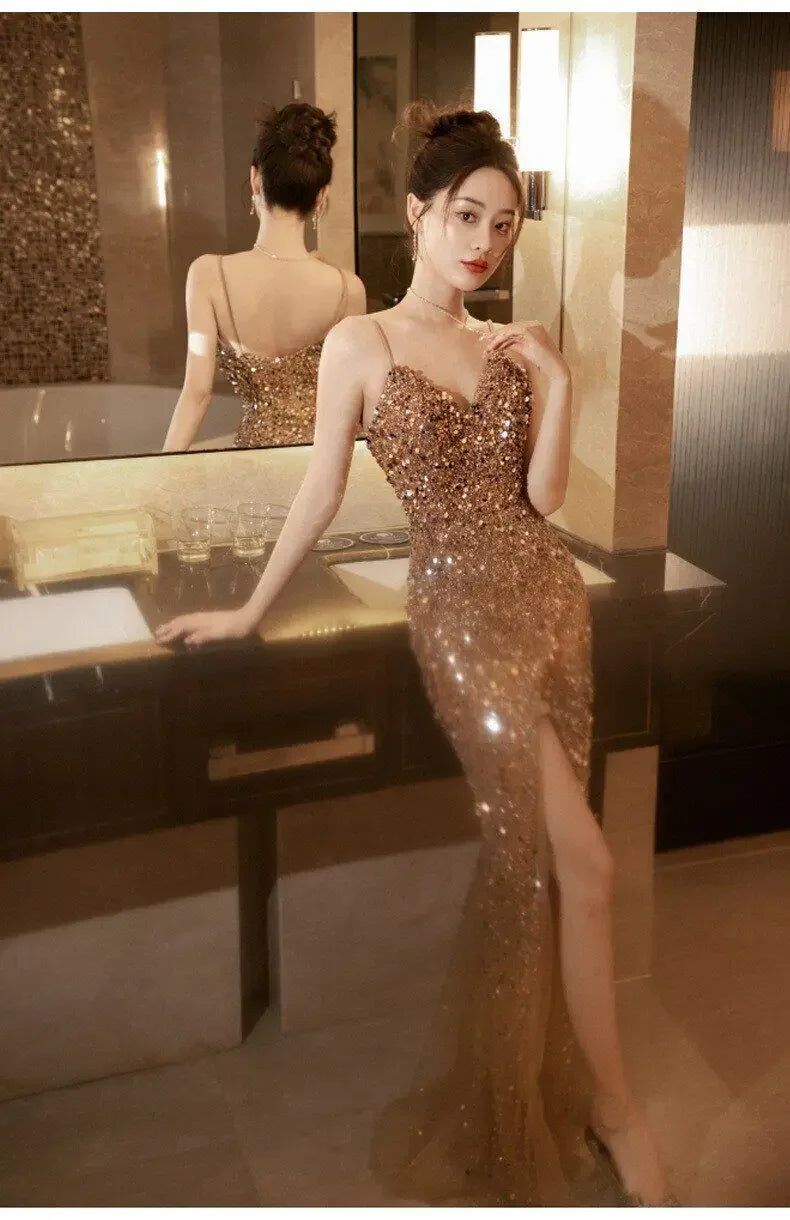 Luxury Gold Sequin Evening Gown – Elegant High Slit Bodycon Maxi Dress for Formal Events & Red Carpet Nights