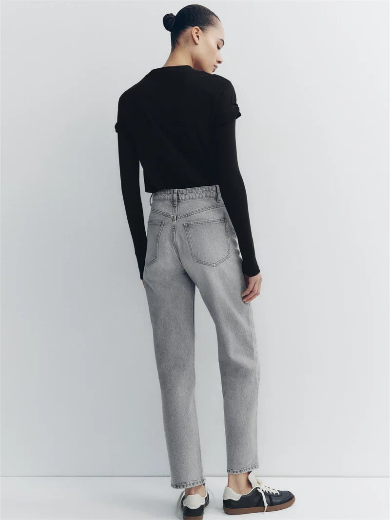 Women’s High-Waisted Straight-Leg Jeans – Classic Relaxed Fit Denim Pants
