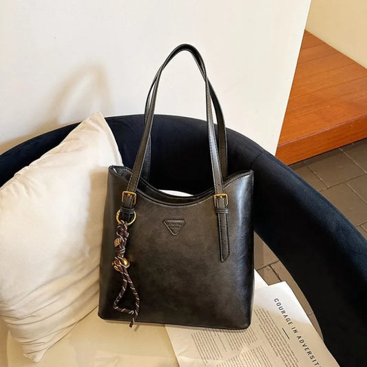 Women’s PU Leather Shoulder Tote Bag – Elegant Structured Handbag with Gold-Tone Accents | Modern Blend Boutique
