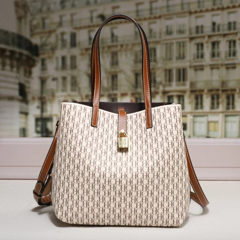 Premium Versatile Leather/Crossbody Bag Ladies Large Capacity/Daily Commuter Tote Bag/Letter Print Design With Slot Pocket.