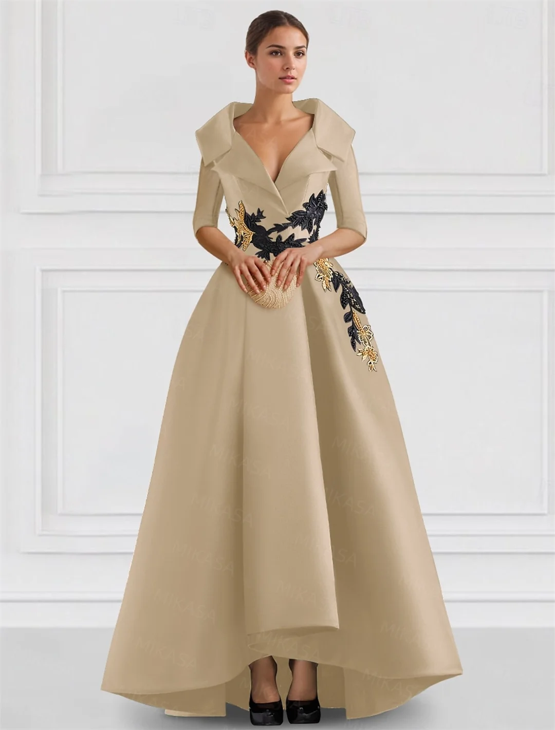 Elegant A Line Vintage Gown/Modern Three Quarter Sleeves V~Neck Dress/Party Gowns With Appliqué’s/Pockets Irregular Ruffles.