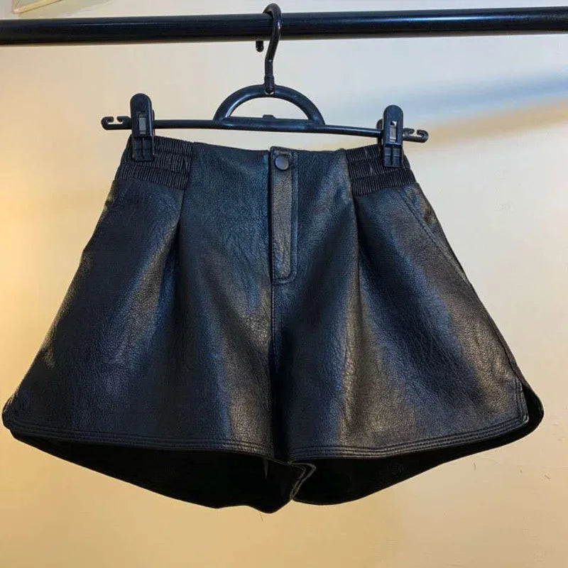Women’s Boutique Style High-Waist Leather Shorts – Loose Fit Wide-Leg Faux Leather Pants, Versatile Fall Fashion