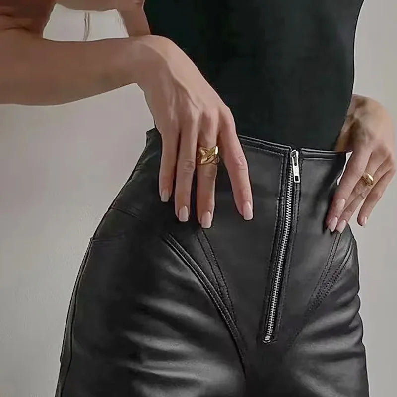 New PU Casual Leather Pants/Long Nine-point Small Pants Sexy Hip-wrapped/Tight PU Leather Pants.