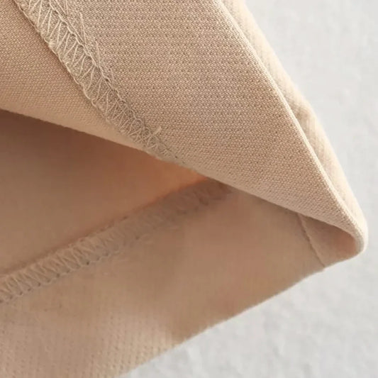Timeless Tailored Bermuda Shorts – High-Waist Elegant Fit