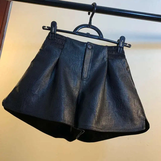 Women’s Boutique Style High-Waist Leather Shorts – Loose Fit Wide-Leg Faux Leather Pants/Versatile Fall Fashion