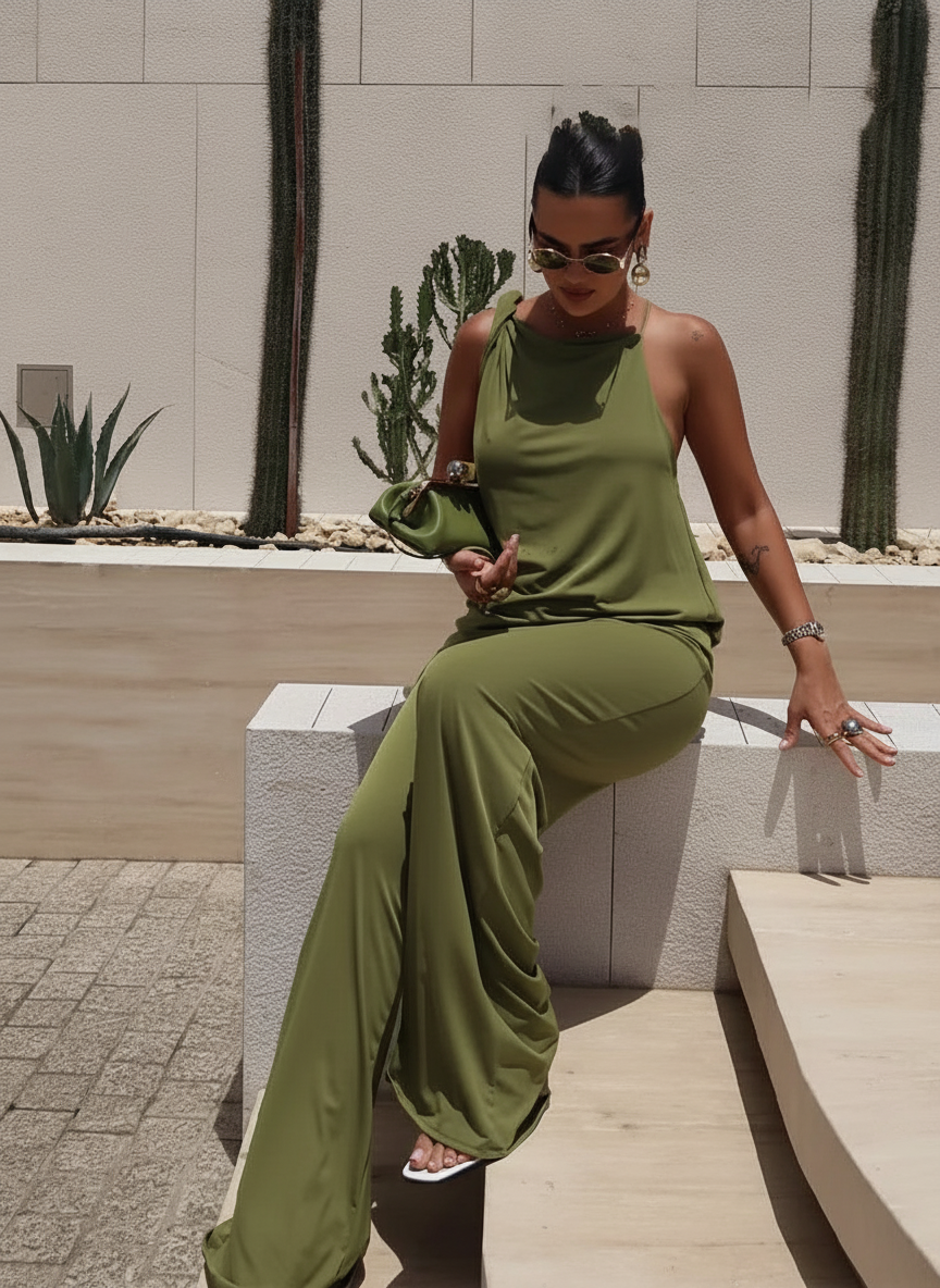 Modern Designed HH Blouse/Women Asymmetric Pleated Backless Top/Elastic Waist Setting/Wide-Leg Pant’s.