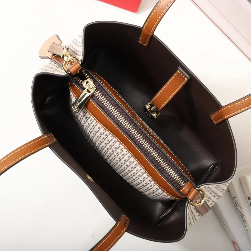 Premium Versatile Leather/Crossbody Bag Ladies Large Capacity/Daily Commuter Tote Bag/Letter Print Design With Slot Pocket.