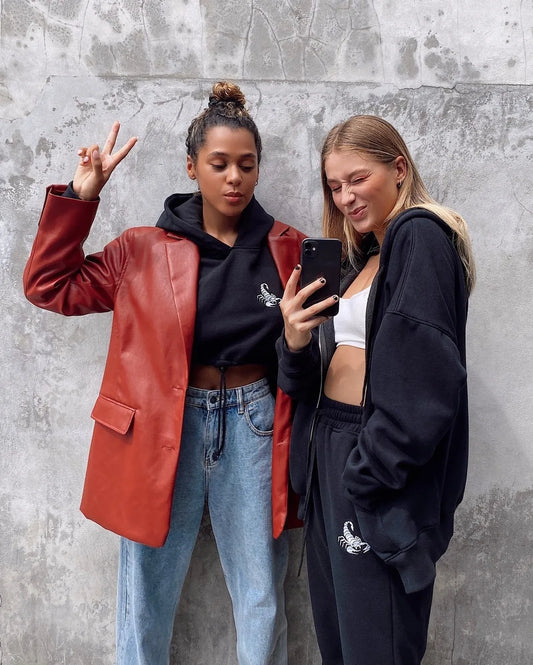 Women’s Oversized Vegan Leather Blazer – Single Breasted Faux Leather Jacket with Pockets