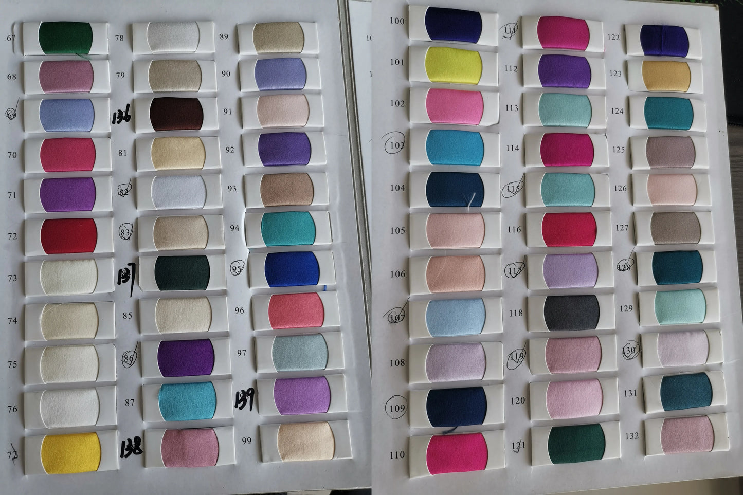 Elegant A Line Vintage Gown/Modern Three Quarter Sleeves V~Neck Dress/Party Gowns With Appliqué’s/Pockets Irregular Ruffles.