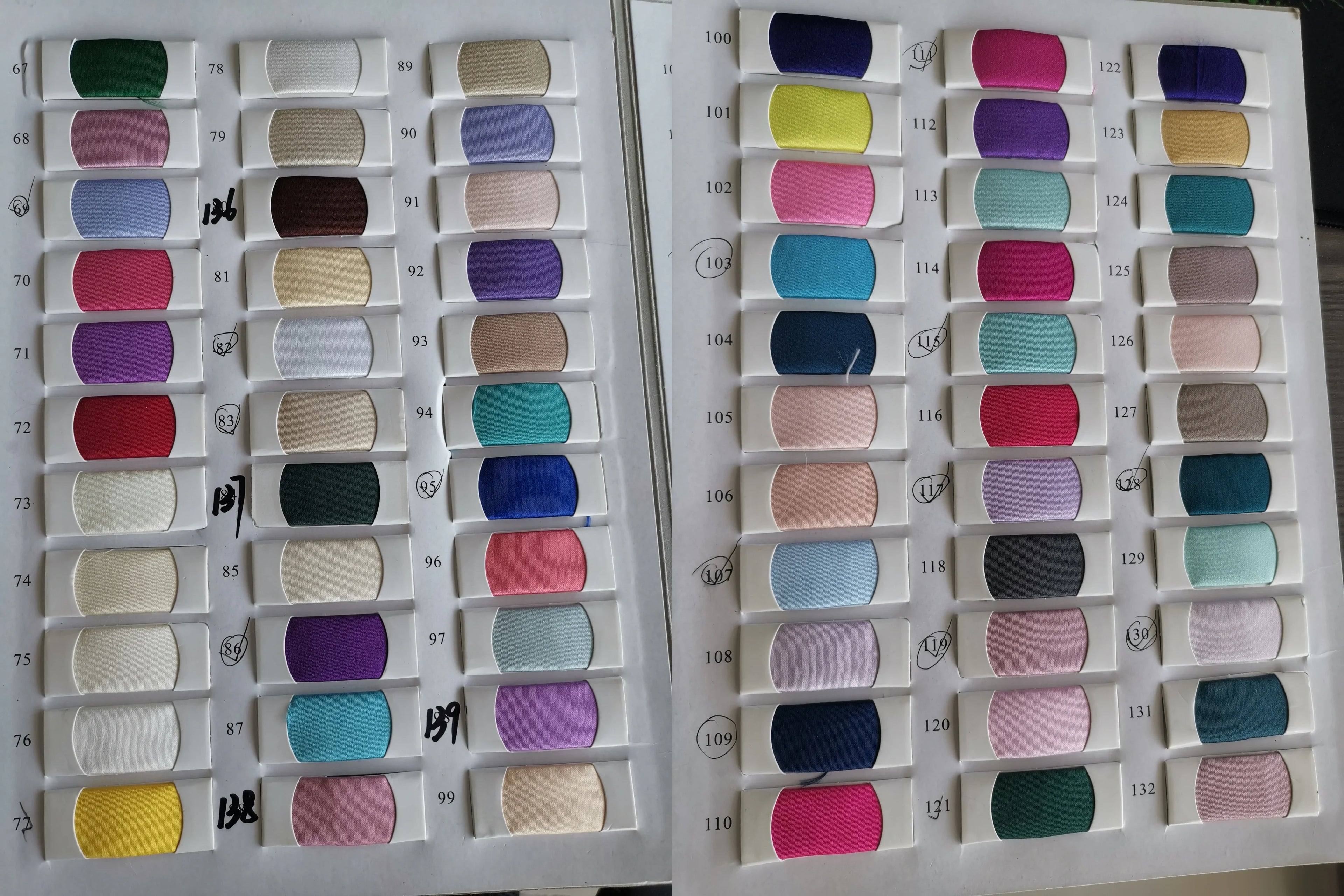 Elegant A Line Vintage Gown/Modern Three Quarter Sleeves V~Neck Dress/Party Gowns With Appliqué’s/Pockets Irregular Ruffles.