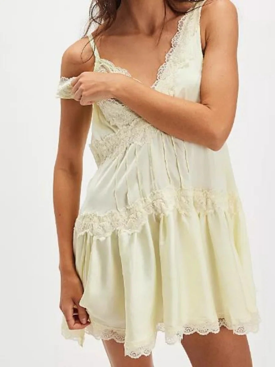 Scarlet Lace Satin Mini Dress – Feminine Flowy Coquette Slip Dress