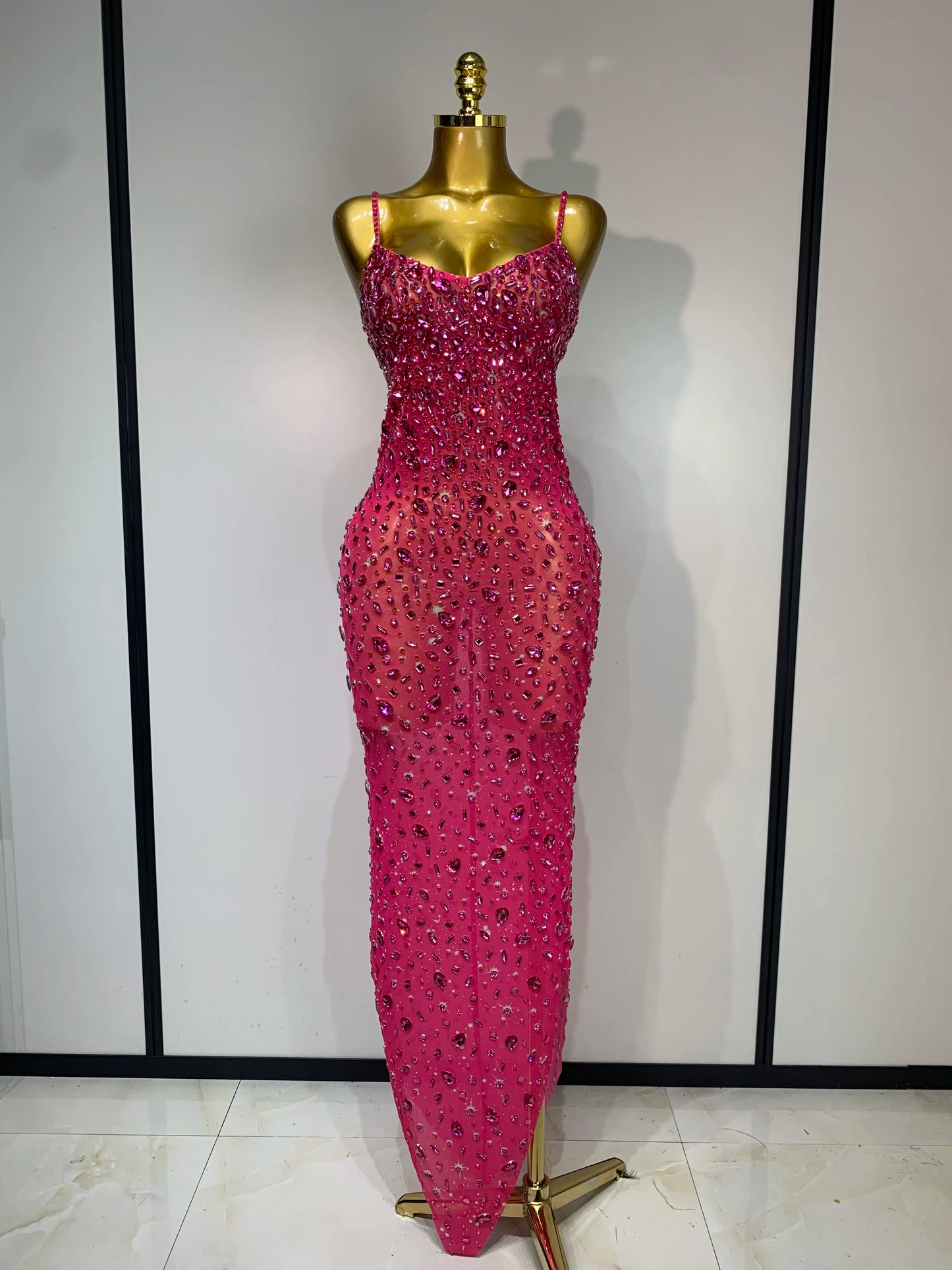 Luxury Rhinestones Sexy Mesh/See Through Bodycon Dress/Women Cocktail party Gown Red Carpet Club Stage Outfit.
