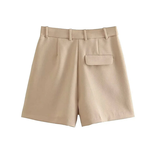 Timeless Tailored Bermuda Shorts – High-Waist Elegant Fit