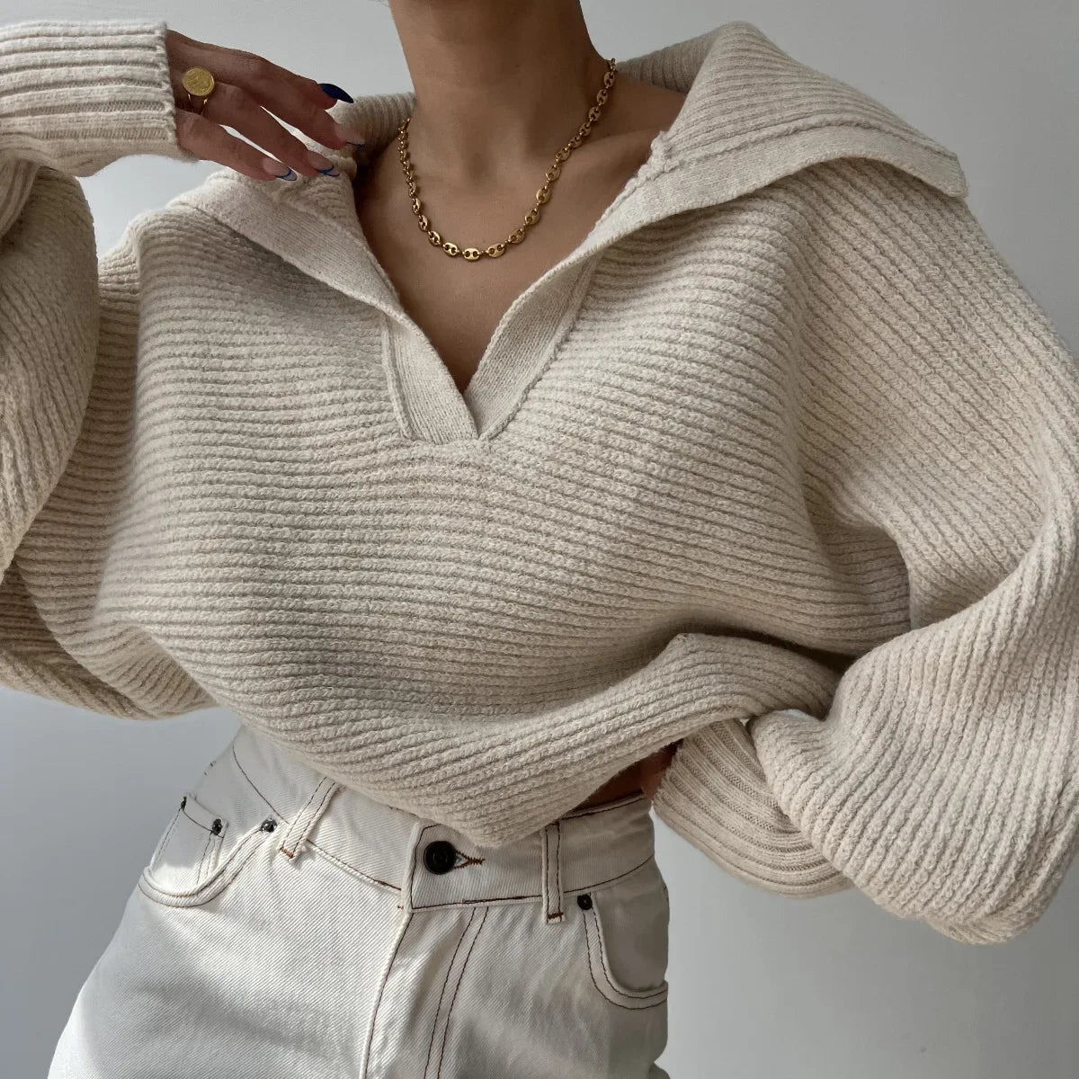 Stylish Cropped V~Neck Sweater/Turn Down Collar Loose Fitted Sweater/Full Sleeve Splice Pullovers Straight Thick Sweater.