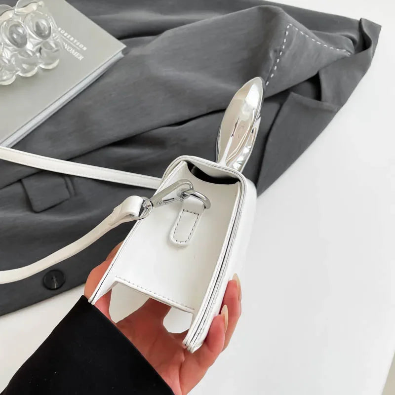 Luxury Heart Handle Mini Handbag – Structured Crossbody & Clutch Purse with Metallic Top Handle