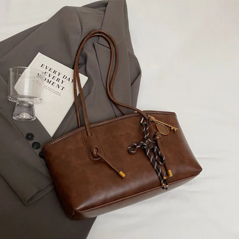 PU Leather Shoulder Bags For Women. Winter Y2K Trend Female Crossbody Bag Lady Handbags And Purses Retro Tote Bag.