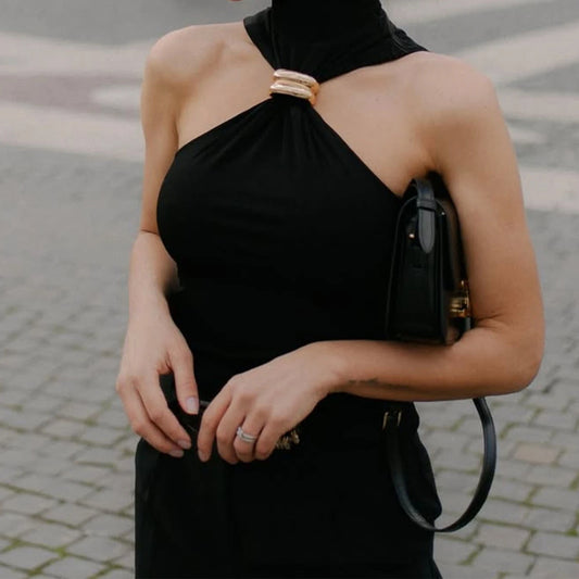 Halter Top Twist, with fitted ring pleated tank top! Colar turtleneck figure. Solid fixed texture, Sleeveless.