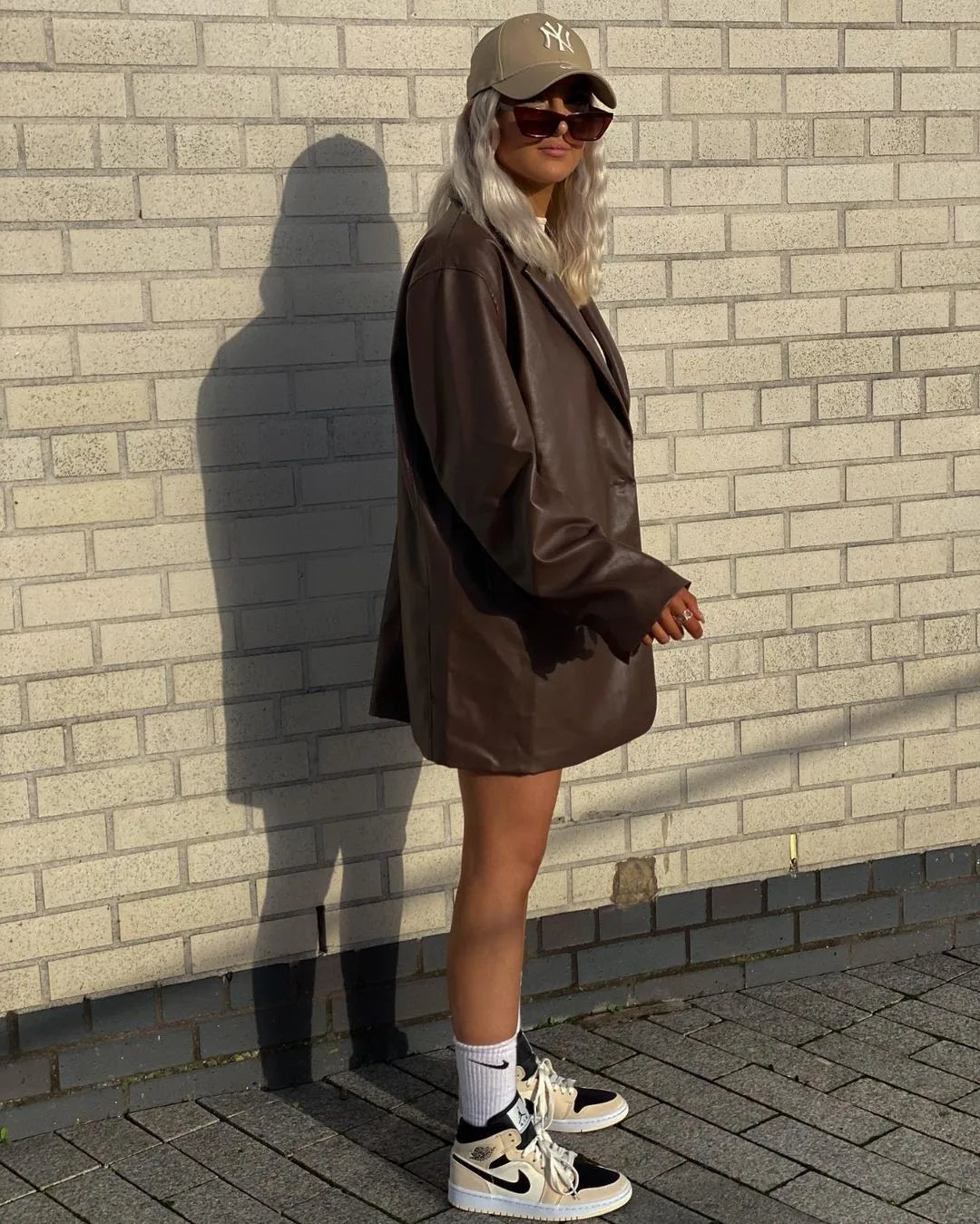 Women’s Oversized Vegan Leather Blazer – Single Breasted Faux Leather Jacket with Pockets