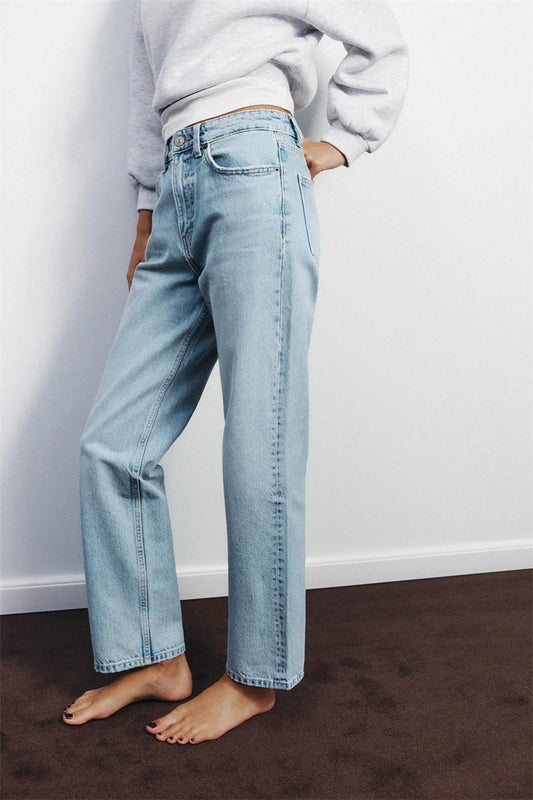 Women’s High-Waisted Straight-Leg Jeans – Classic Relaxed Fit Denim Pants