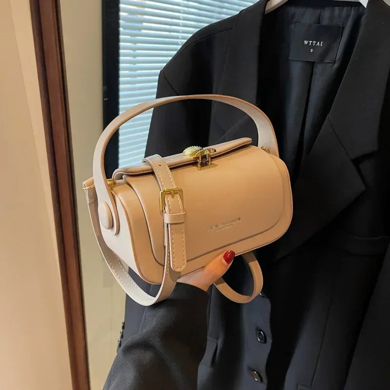 Classic Black Shoulder Handbag/Versatile Retro Crossbody Square Bags/New Large Capacity Textured Leather Flap Handbags.