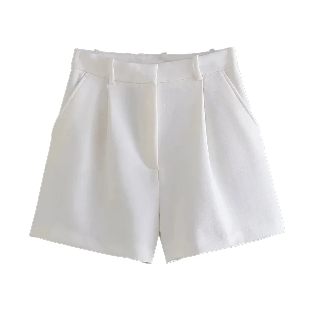 Timeless Tailored Bermuda Shorts – High-Waist Elegant Fit