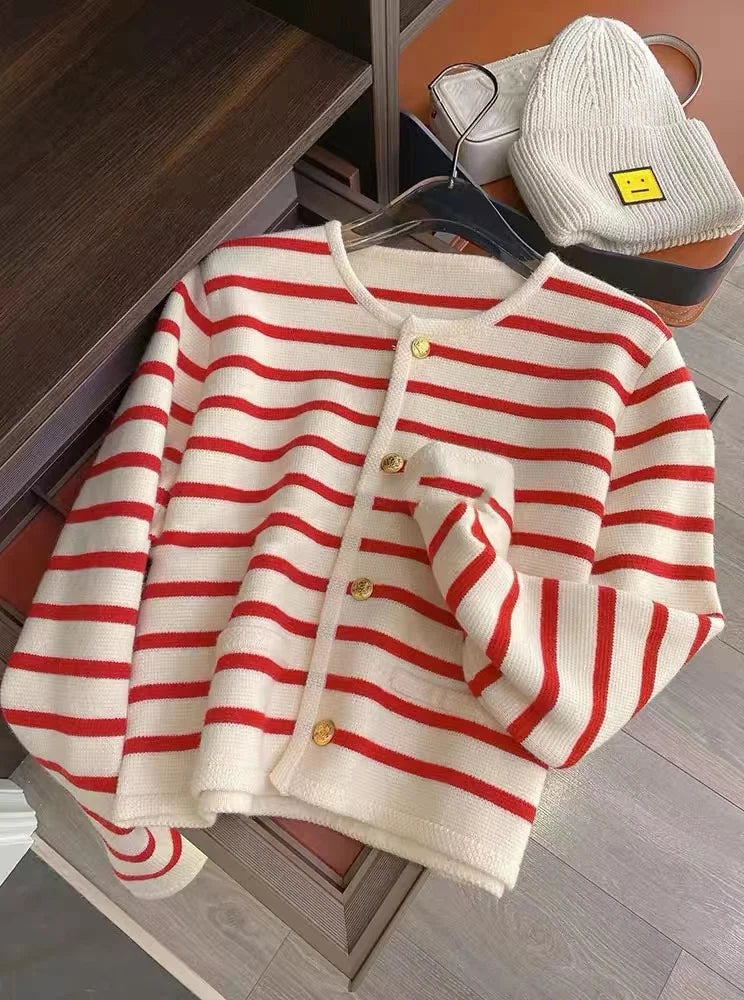 Striped Up Button up O-neck Stripe Sweater/Knitted/Cardigan/Fashion/Single Breasted Long Sleeve Wear.