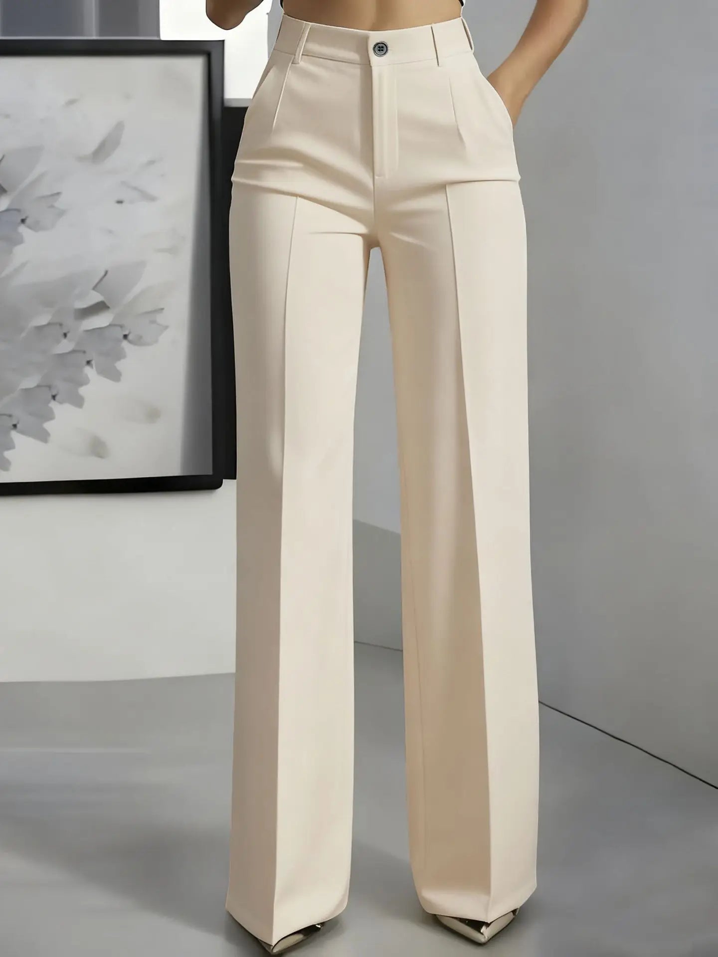 High‑waist straight‑Leg Pant’s/Tailored pant’s with practical pockets and a clean silhouette/Minimalist Office Tailored Pant’s.