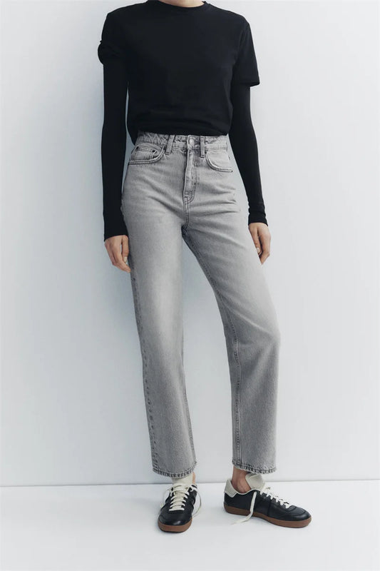 Women’s High-Waisted Straight-Leg Jeans – Classic Relaxed Fit Denim Pants