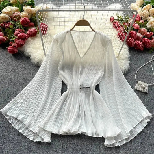 Pullover V~Neck Blouse/Black/White /Women Design Flared Sleeves/Pleated Blouses/Women’s Chic Loose Fitted.