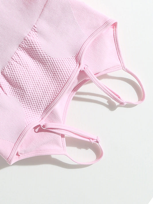 Seamless Sexy Peach Set/All in-one Fitness Wear/Threaded Quick -drying Fitness Sport’s/One piece yoga wear.