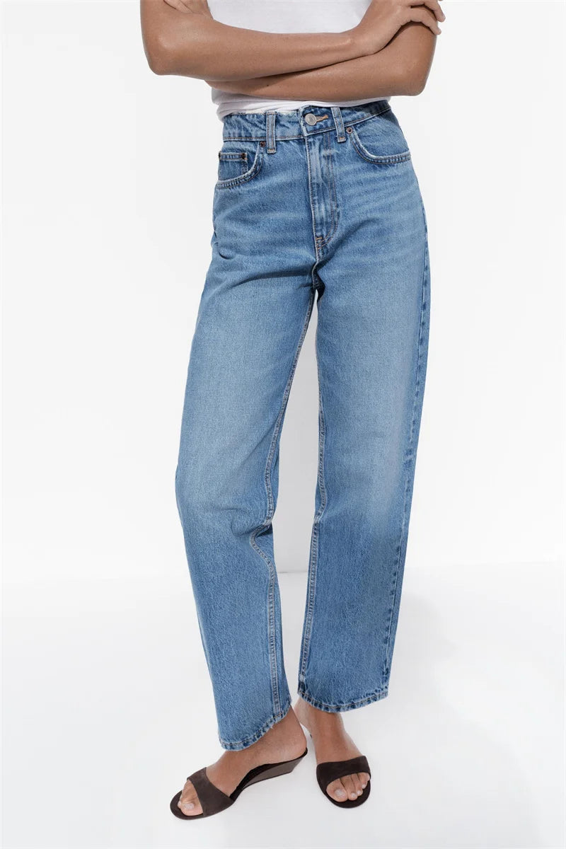 Women’s High-Waisted Straight-Leg Jeans – Classic Relaxed Fit Denim Pants