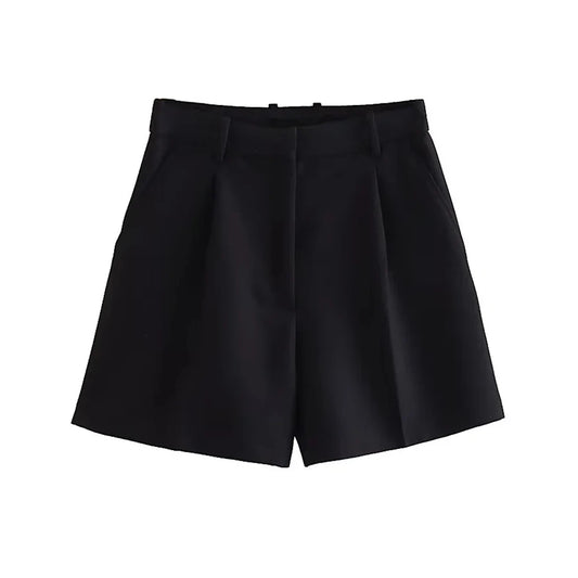 Timeless Tailored Bermuda Shorts – High-Waist Elegant Fit