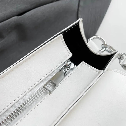 Luxury Heart Handle Mini Handbag – Structured Crossbody & Clutch Purse with Metallic Top Handle