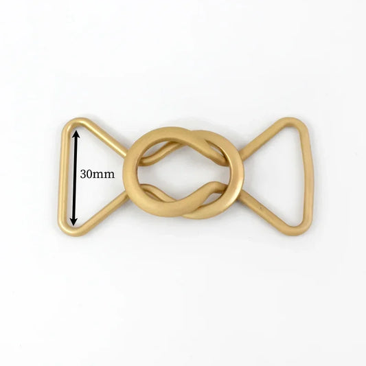 The Signature Cinch™ | Gold Dress & Garment Styling Clasp